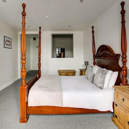Oyo Gin House Hotel Greenock Eksteriør bilde