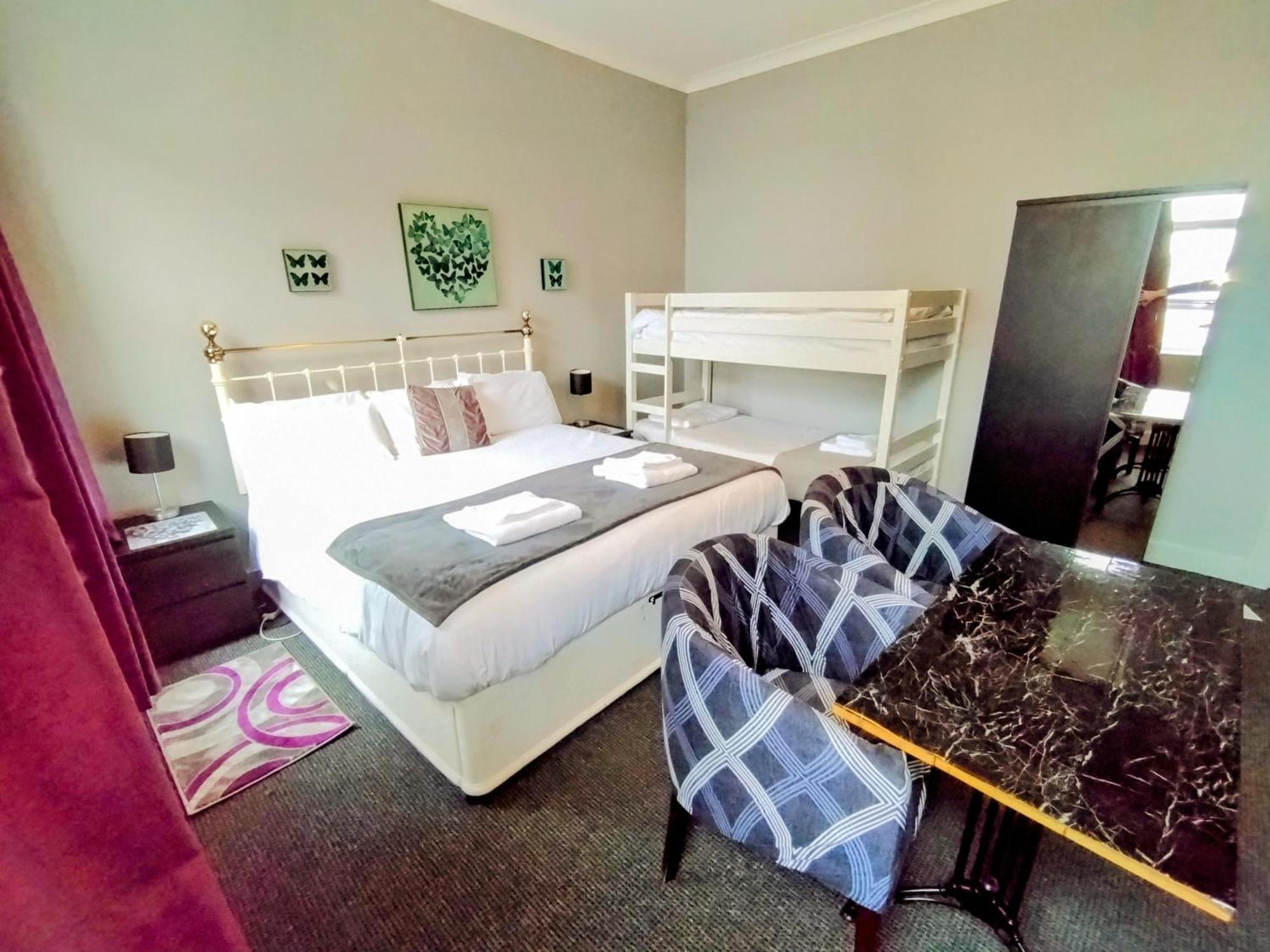 Oyo Gin House Hotel Greenock Eksteriør bilde