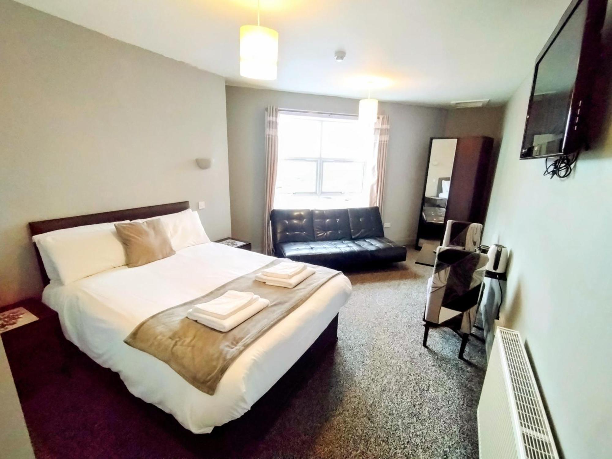 Oyo Gin House Hotel Greenock Eksteriør bilde