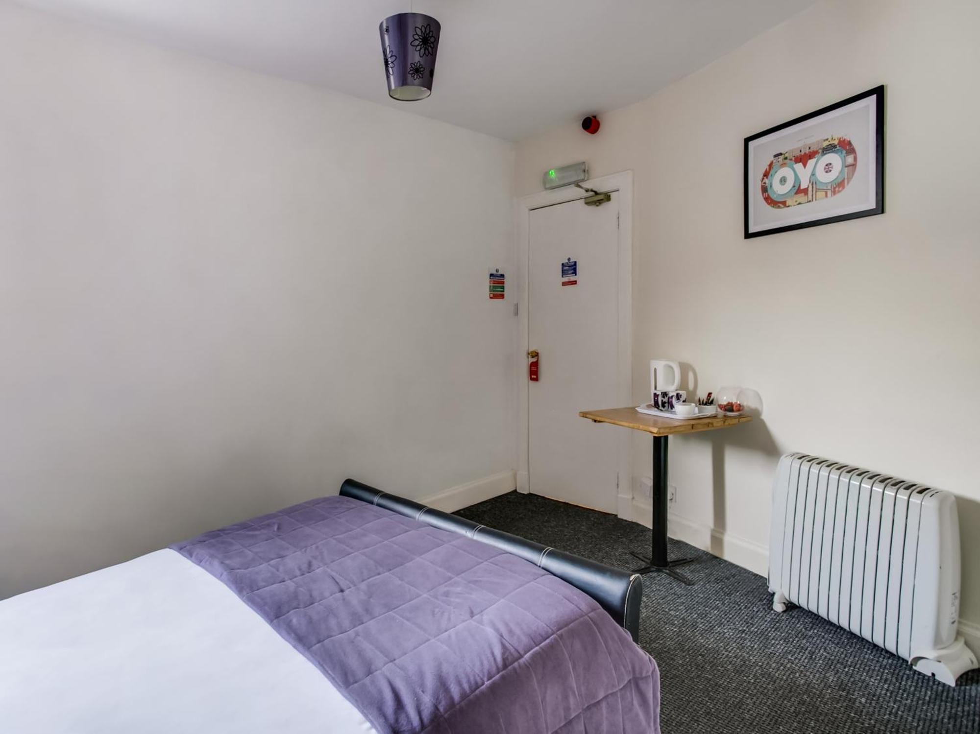 Oyo Gin House Hotel Greenock Eksteriør bilde