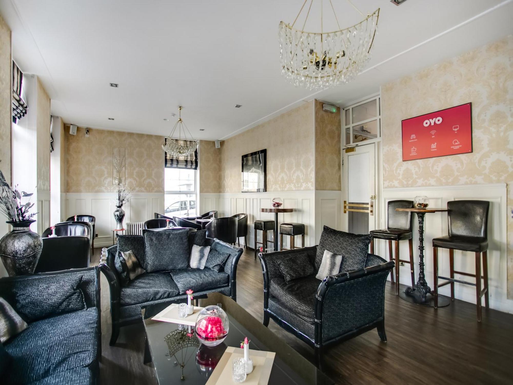 Oyo Gin House Hotel Greenock Eksteriør bilde