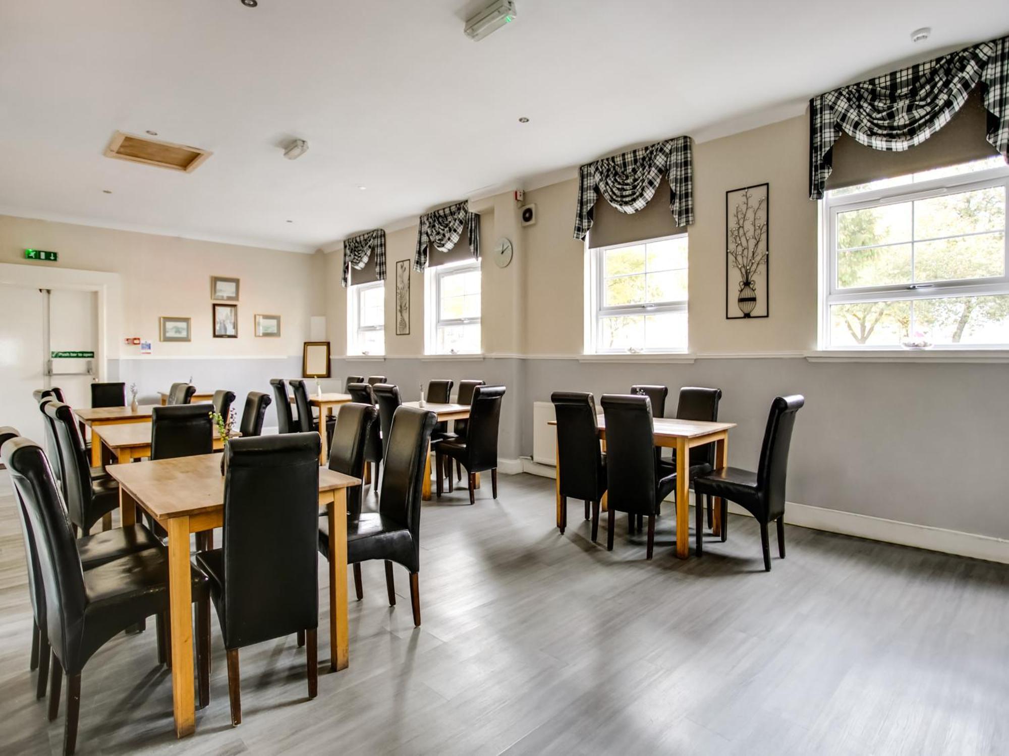 Oyo Gin House Hotel Greenock Eksteriør bilde
