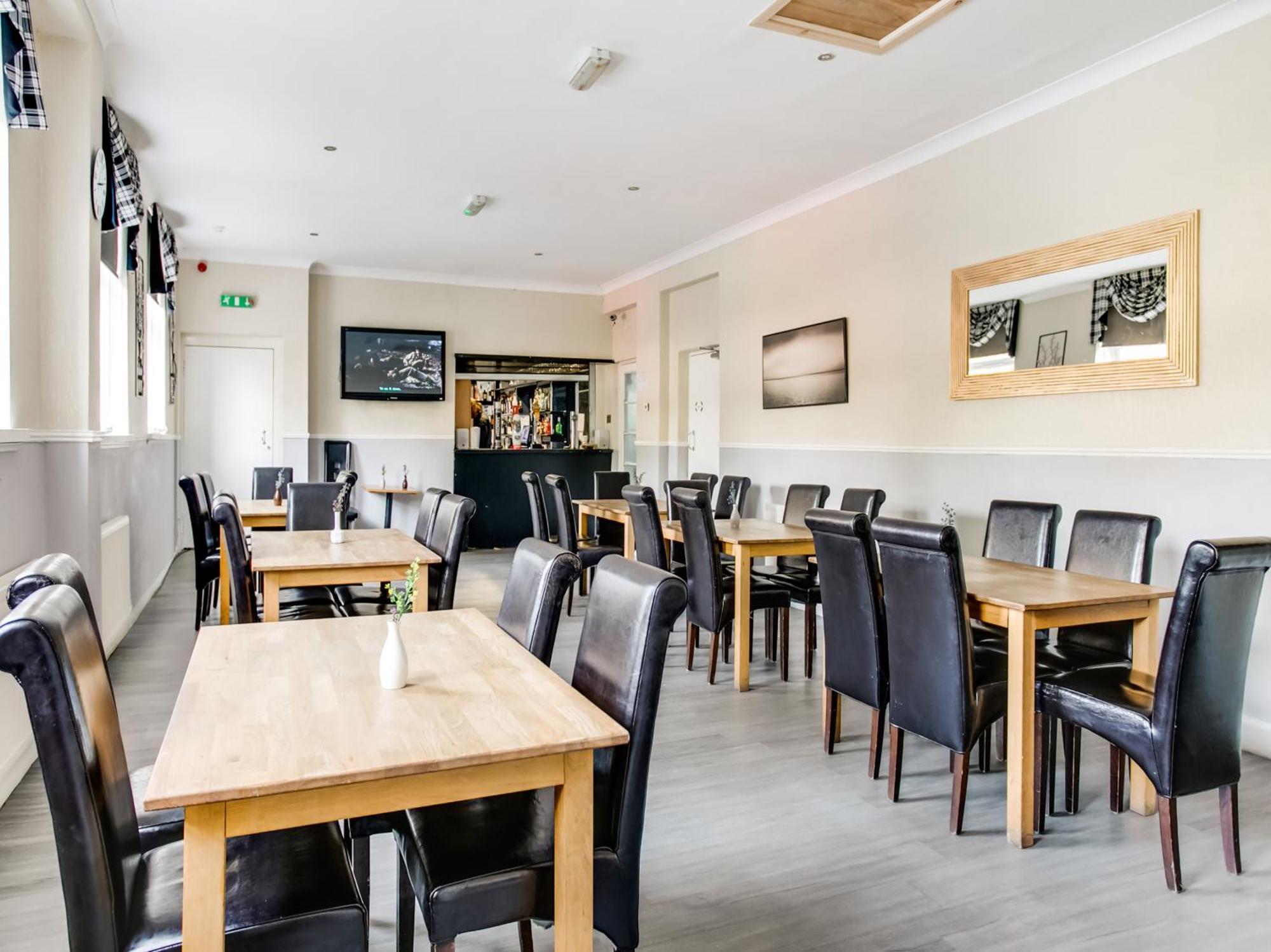 Oyo Gin House Hotel Greenock Eksteriør bilde