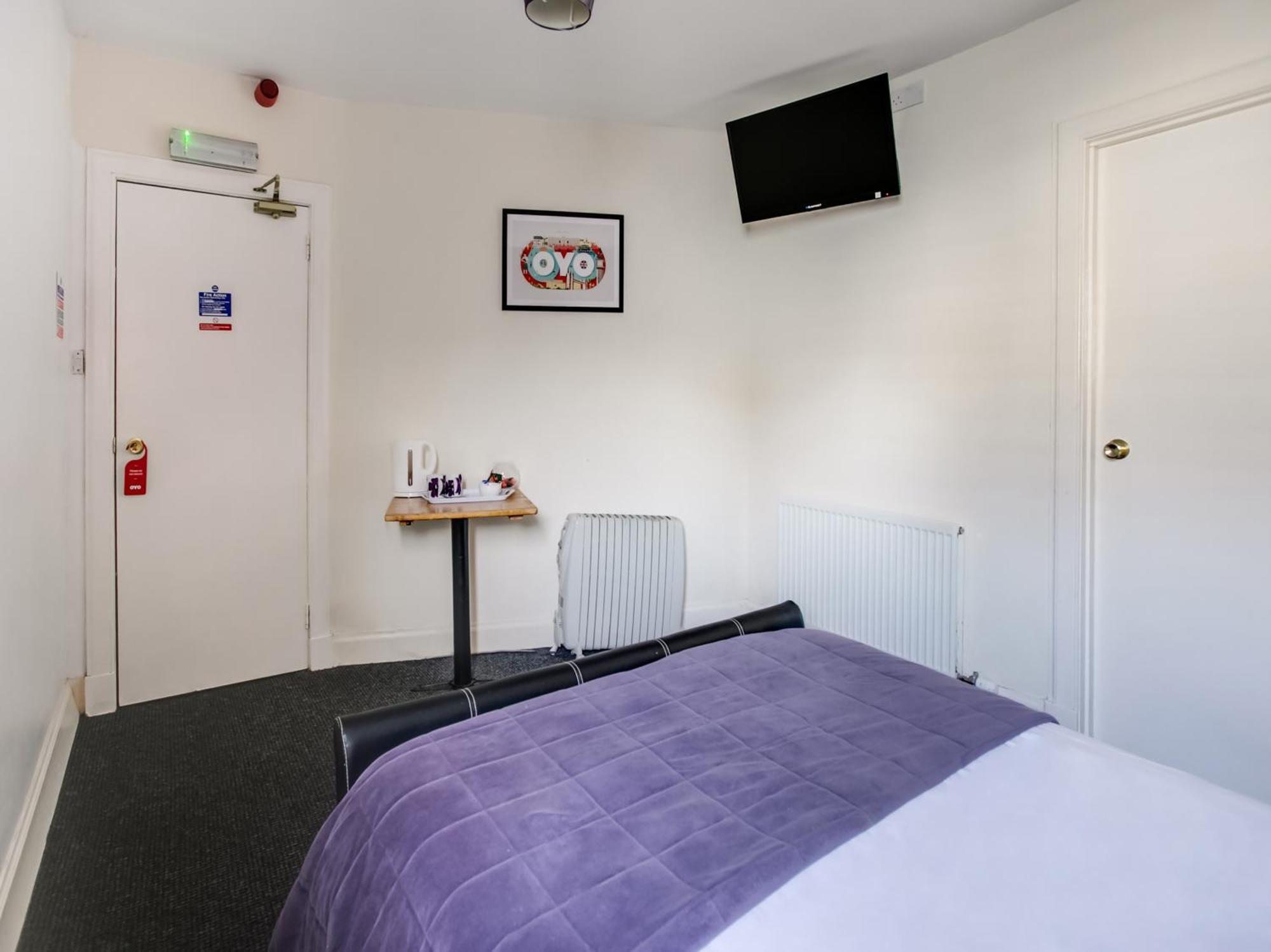 Oyo Gin House Hotel Greenock Eksteriør bilde
