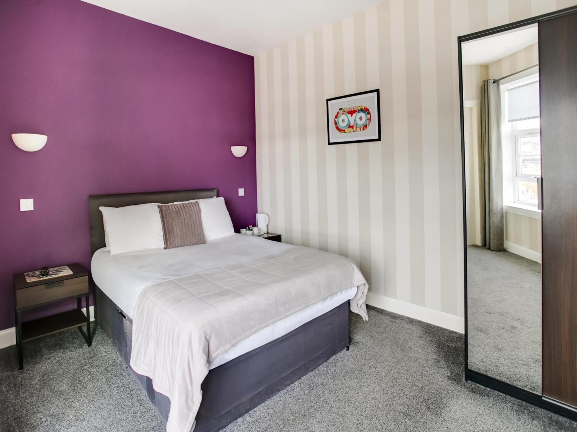 Oyo Gin House Hotel Greenock Eksteriør bilde