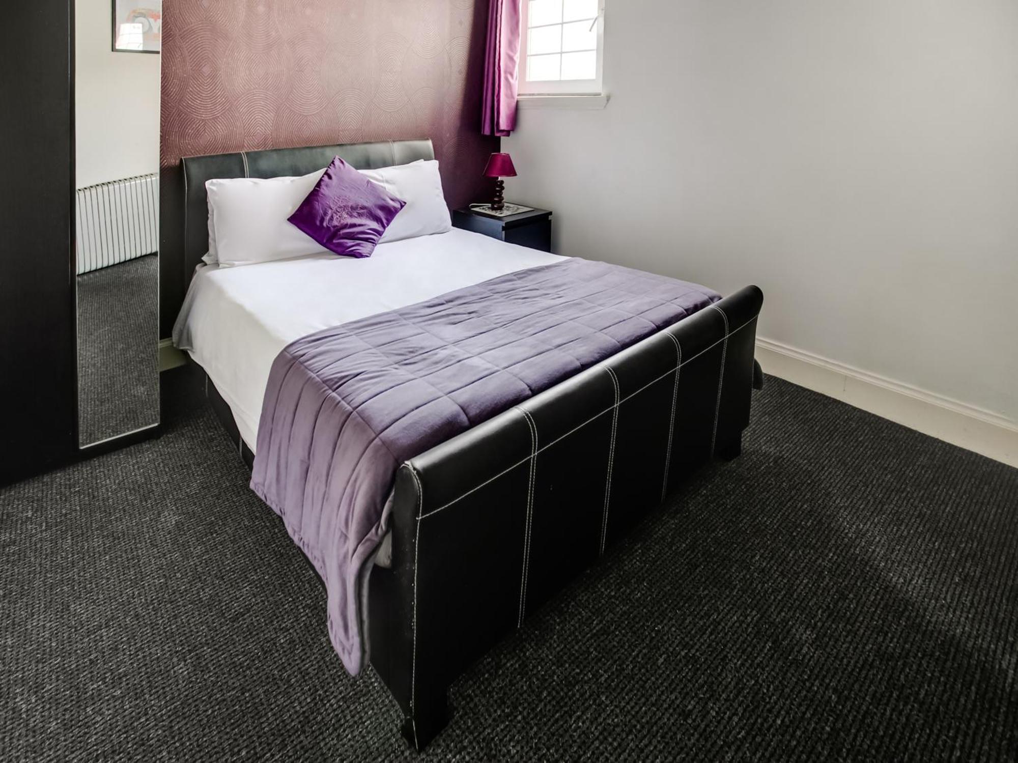 Oyo Gin House Hotel Greenock Eksteriør bilde